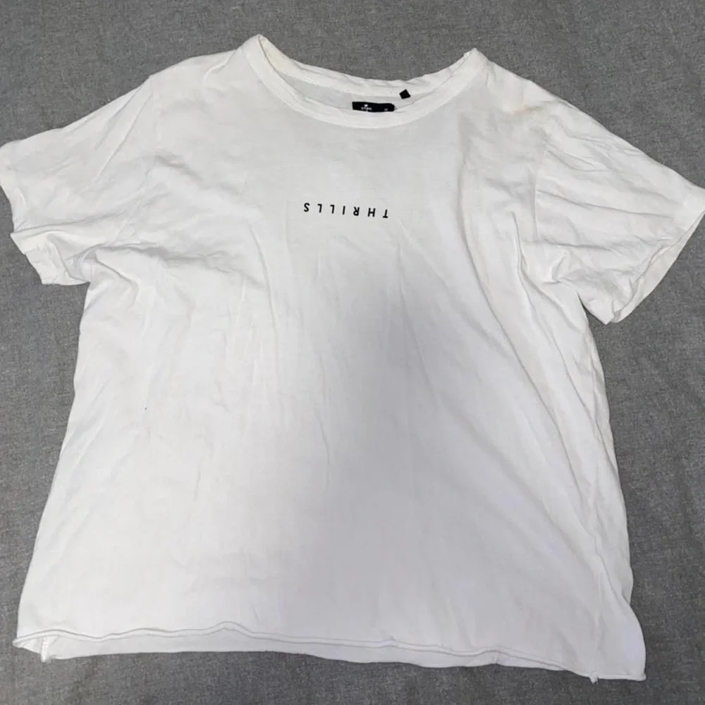 White T-shirt - Picture 1 of 3